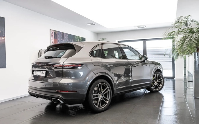 Porsche Cayenne cena 399000 przebieg: 67562, rok produkcji 2020 z Sępopol małe 277